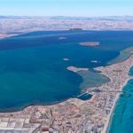 Environmental crisis of the Mar Menor: Ecologists in Action proposes the creation of a renaturalised strip of land