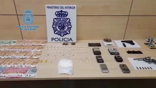 22_06_14_Four members of a criminal group dedicated to the sale of cocaine in Águilas Murcia arrested