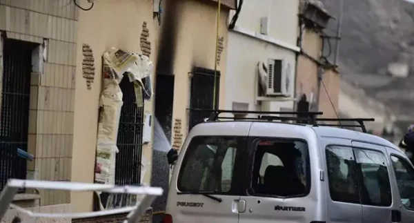 A 32-year-old man dies in a house fire in the Los Mateos neighbourhood of Cartagena