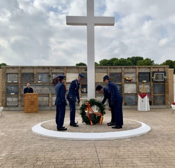 The General Air Academy honours its deceased soldiers at the San Javier cemetery