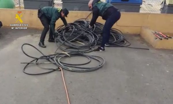 The Guardia Civil arrests 3 people for the theft of 1,000 kilograms of cable