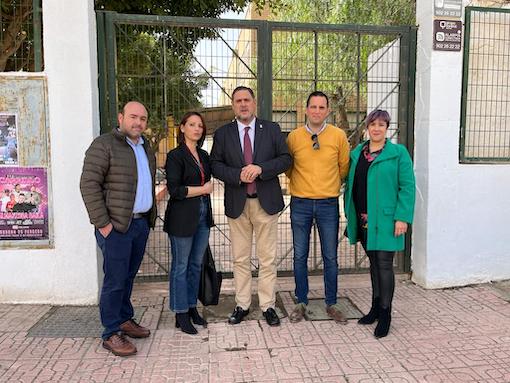 The delegate for Educational Development and Vocational Training visits the IES Cardenal Cisneros accompanied by the councillors of the Popular Party
